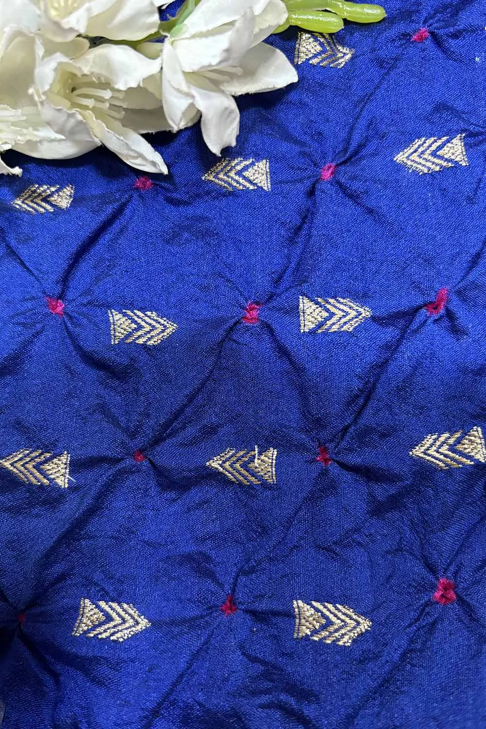 Elegant Blue Banarasi Bandhani Handloom Chiniya Silk Fabric ( 2.5 Mtr )